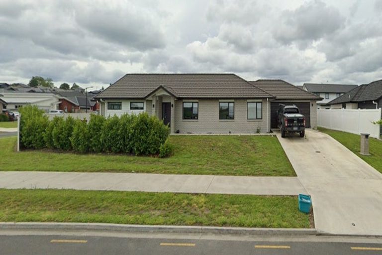 Photo of property in 2 Arahi Place, Rototuna North, Hamilton, 3210