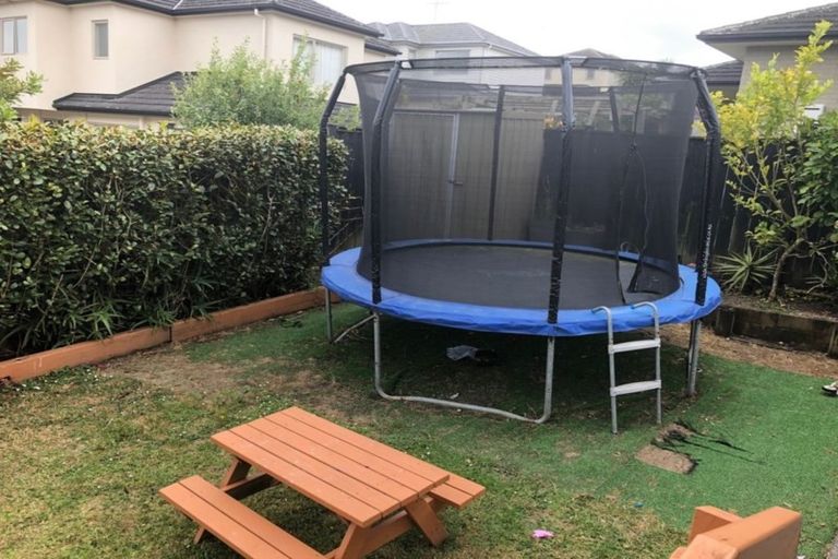 Photo of property in 114a Jeffs Road, Flat Bush, Auckland, 2016