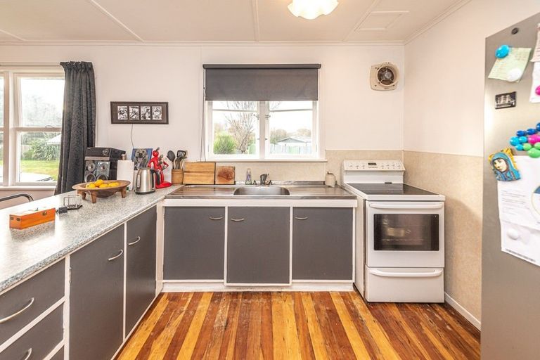 Photo of property in 22 Ashton Terrace, Castlecliff, Whanganui, 4501