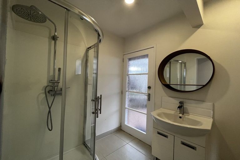 Photo of property in 2/152 Manuka Road, Bayview, Auckland, 0629