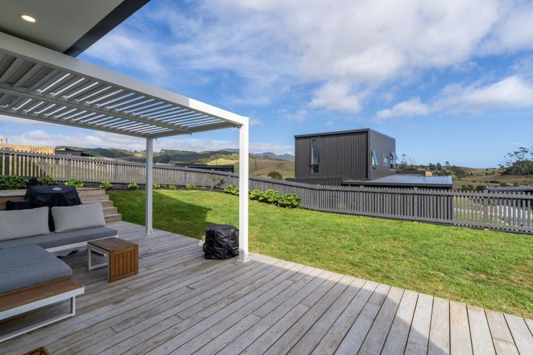 Photo of property in 2 Taeore Lane, Raglan, 3225