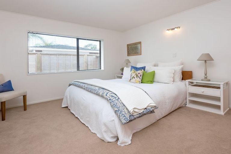 Photo of property in 1/12 Takutai Avenue, Bucklands Beach, Auckland, 2012