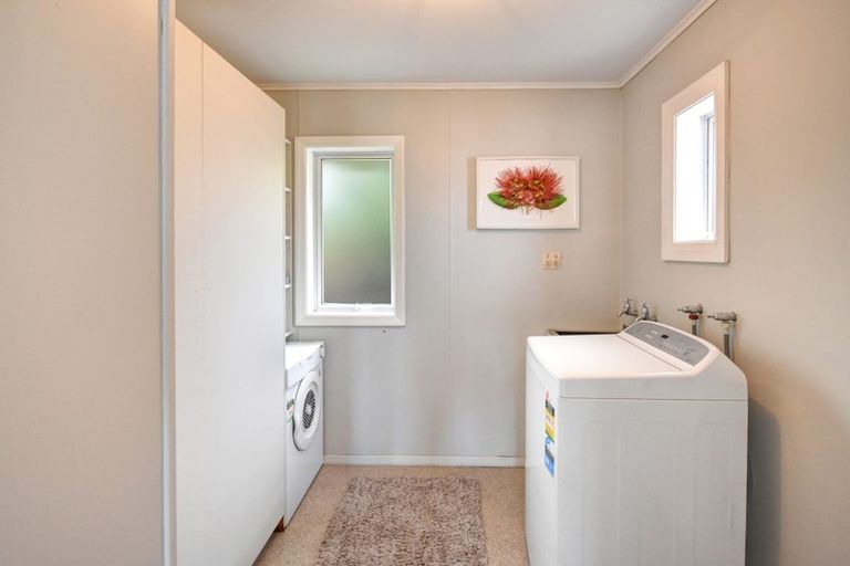 Photo of property in 84 Bush Road, Mosgiel, 9024