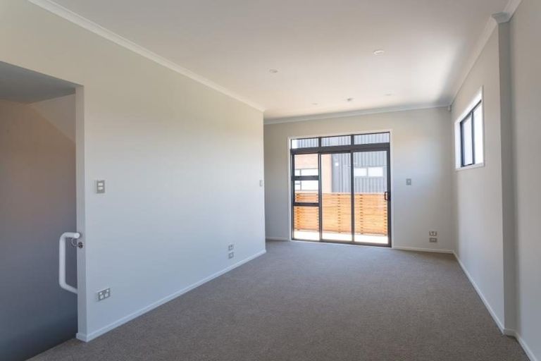Photo of property in 162 Hobsonville Point Road, Hobsonville, Auckland, 0616