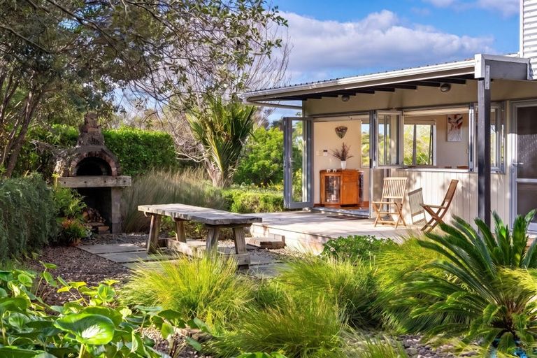 Photo of property in 52a Atkin Road, Mangawhai, Kaiwaka, 0573