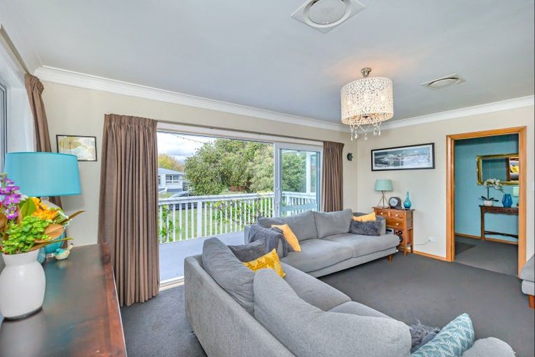 Photo of property in 261 Cambridge Street, Levin, 5510