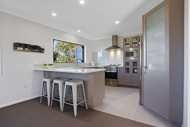 Photo of property in 39 Browns Drive, Waihi Beach, 3611