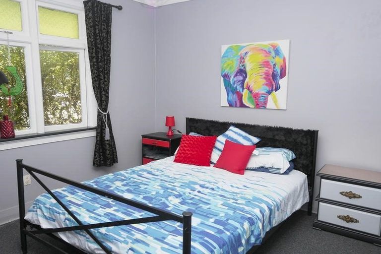 Photo of property in 335 Ravensbourne Road, Maia, Dunedin, 9022