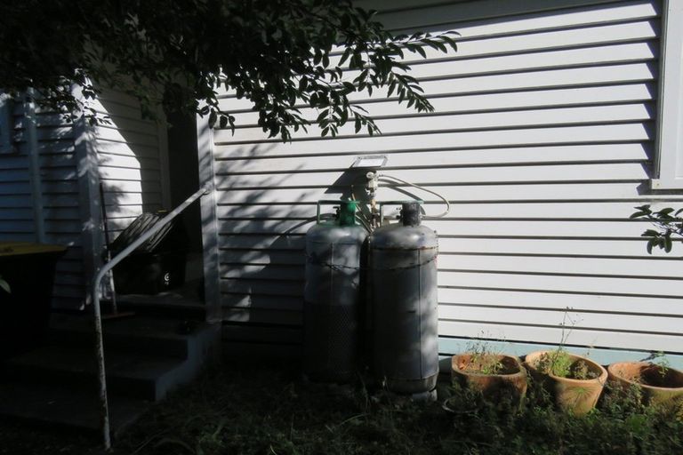 Photo of property in 3 Colvin Street, Westport, 7825