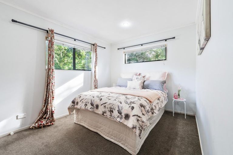 Photo of property in 123b Colwill Road, Massey, Auckland, 0614