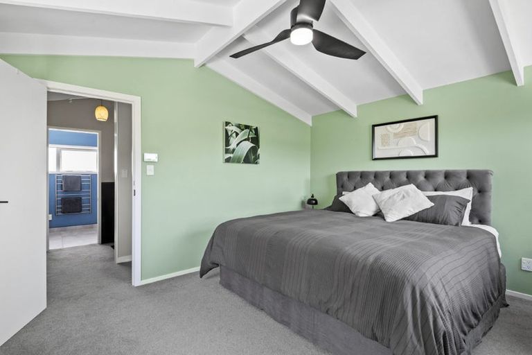 Photo of property in 37 Belle Vue Avenue, Northcote Point, Auckland, 0627