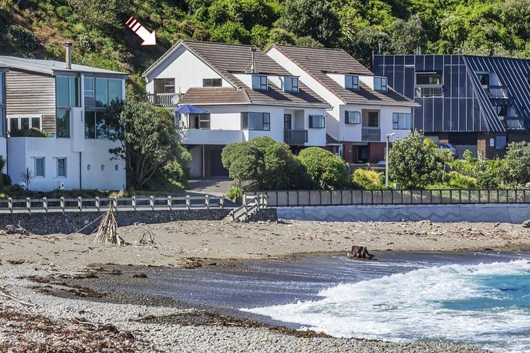 Photo of property in 26 Owhiro Bay Parade, Owhiro Bay, Wellington, 6023