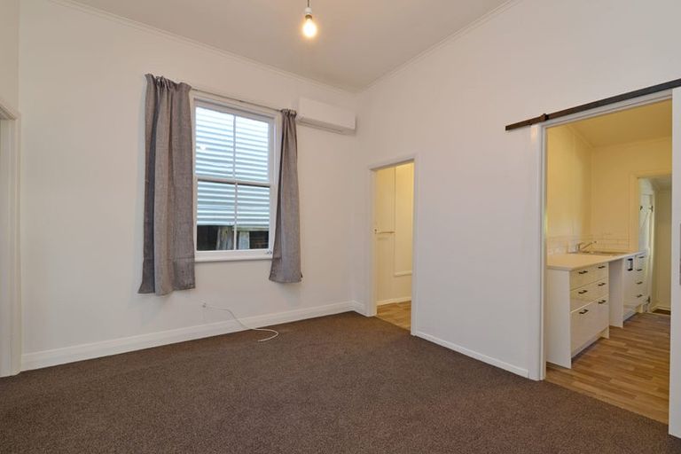 Photo of property in 12 Devon Street, Aro Valley, Wellington, 6021
