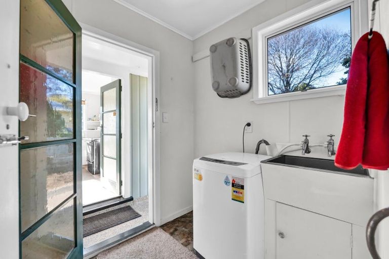 Photo of property in 9 Kowhai Street, Strandon, New Plymouth, 4312