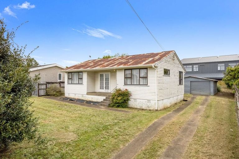 Photo of property in 51 Tawa Crescent, Manurewa, Auckland, 2102