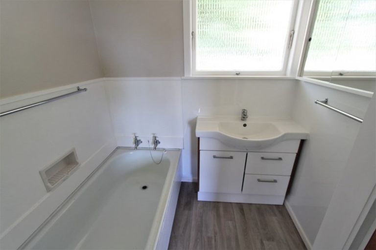 Photo of property in 42 Thompson Street, Tokoroa, 3420