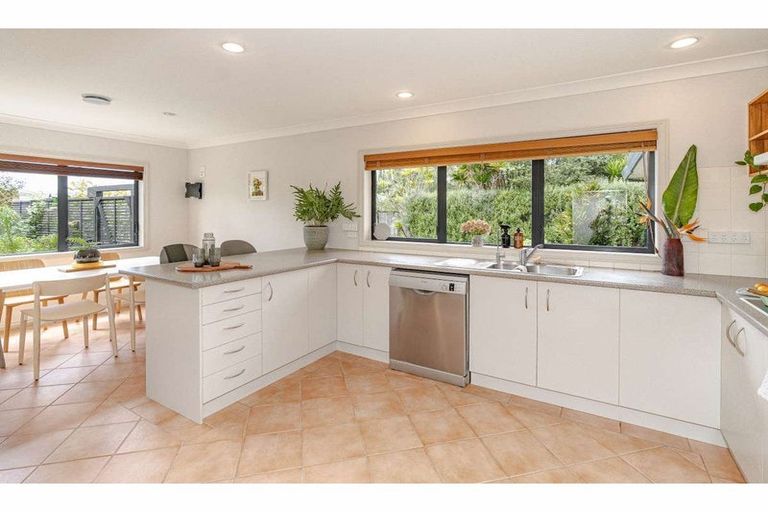 Photo of property in 48 Cannon Drive, Kerikeri, 0230