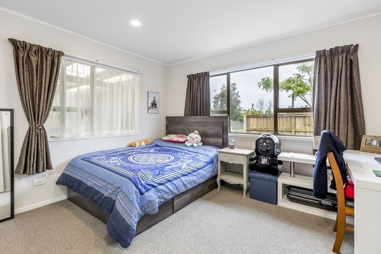 Photo of property in 247 Glamorgan Drive, Torbay, Auckland, 0630
