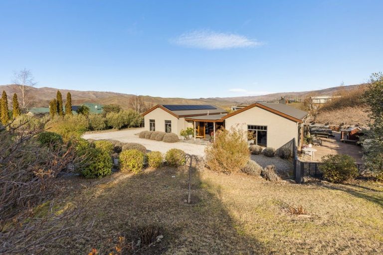 Photo of property in 57 Hall Road, Bannockburn, Cromwell, 9384