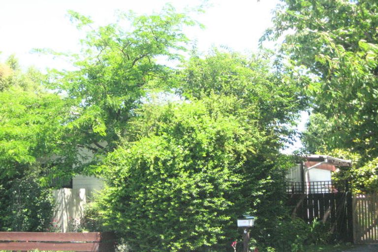Photo of property in 6 Malabar Crescent, Broomfield, Christchurch, 8042