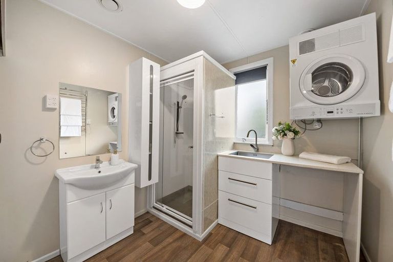 Photo of property in 2 Gibson Road, Tuakau, 2121