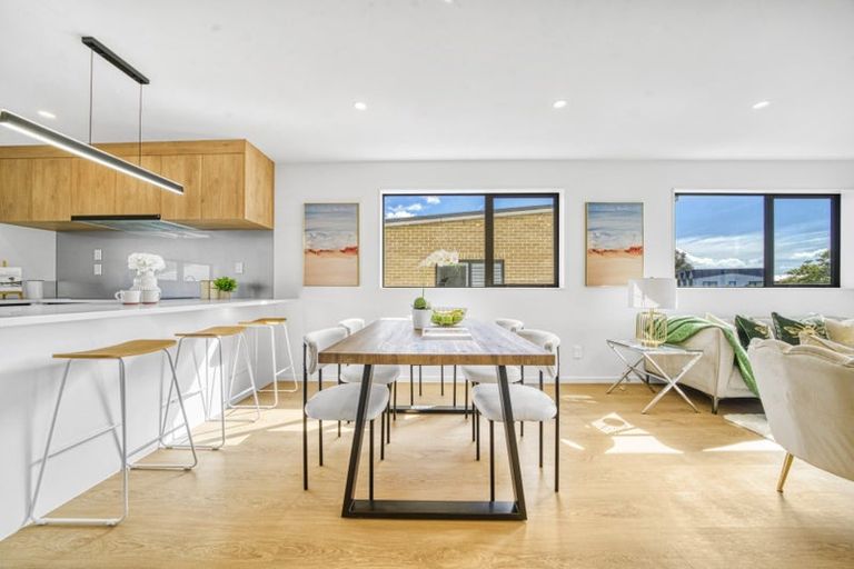 Photo of property in 2/38 Kervil Avenue, Te Atatu Peninsula, Auckland, 0610