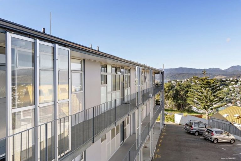 Photo of property in 23 Rangitane Street, Maupuia, Wellington, 6022