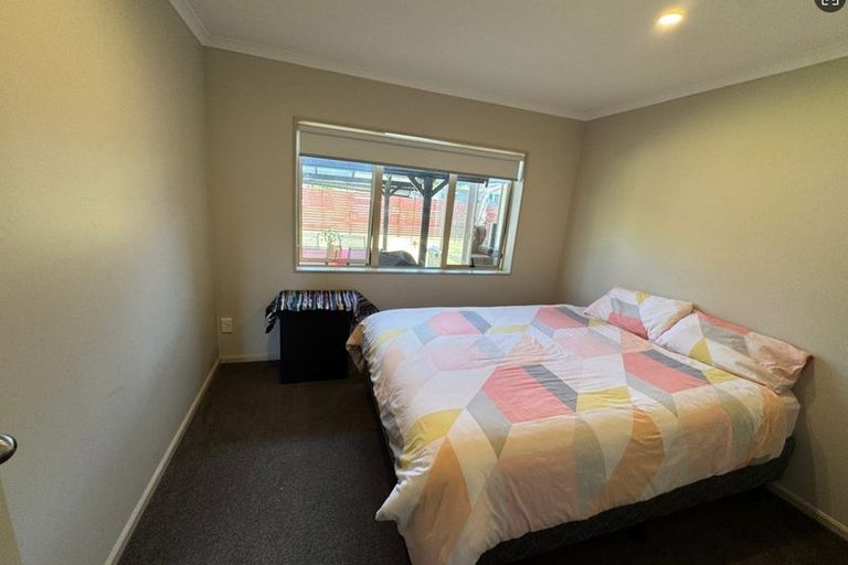 Photo of property in 16 Speyside Crescent, Flat Bush, Auckland, 2016