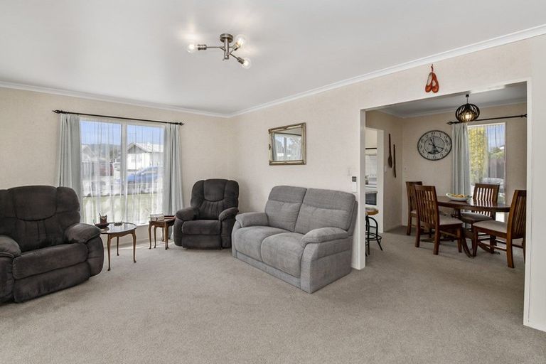Photo of property in 3 Rimu Street, Levin, 5510