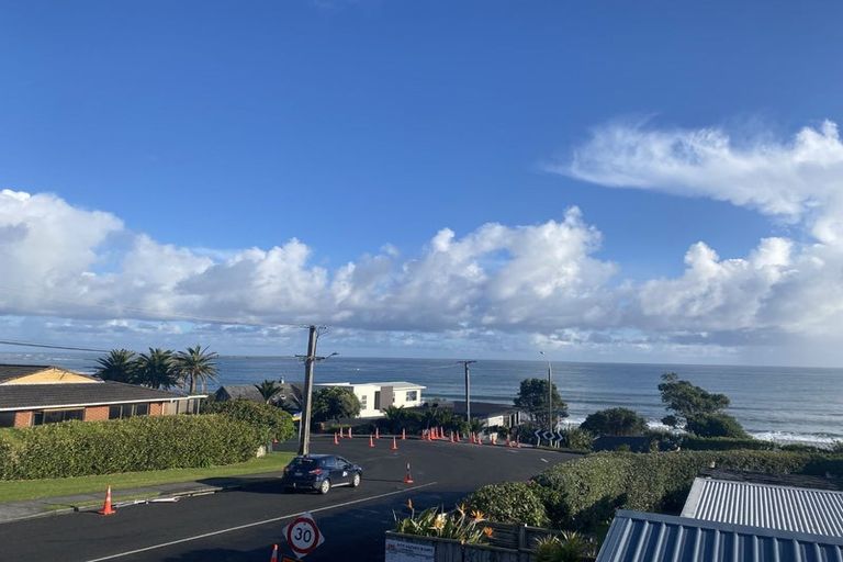 Photo of property in 3 Dixon Street, Oakura, 4314