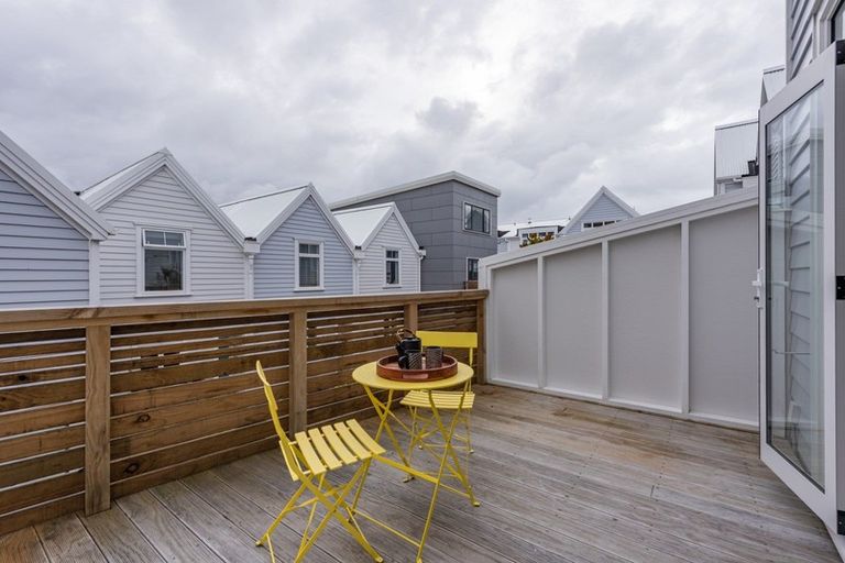 Photo of property in Pirie Street Townhouses, 28/35 Pirie Street, Mount Victoria, Wellington, 6011