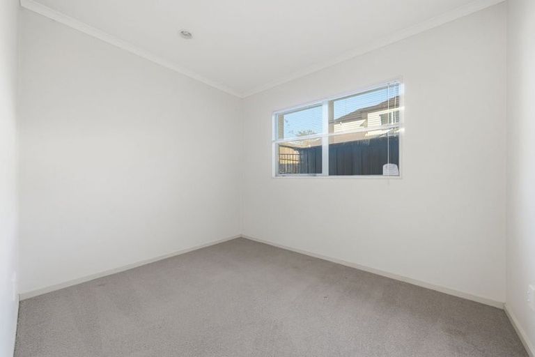 Photo of property in 57a Redoubt Road, Goodwood Heights, Auckland, 2105