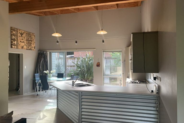 Photo of property in 103g Glengarry Road, Glen Eden, Auckland, 0602