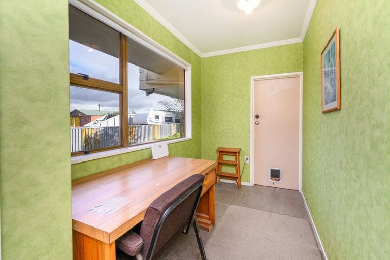 Photo of property in 21 Avon Street, Rongotea, 4476