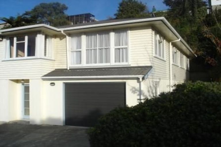 Photo of property in 92 Ironside Road, Johnsonville, Wellington, 6037