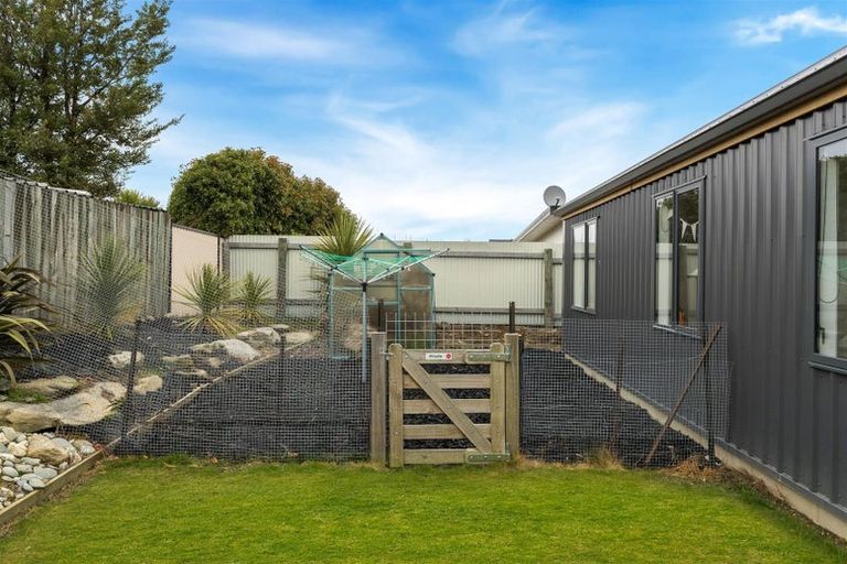 Photo of property in 9 Little Maude Drive, Lake Hawea, Wanaka, 9382