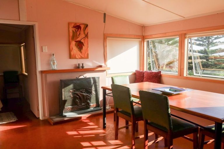 Photo of property in 45 Marine Drive, Te Kopuru, Dargaville, 0371