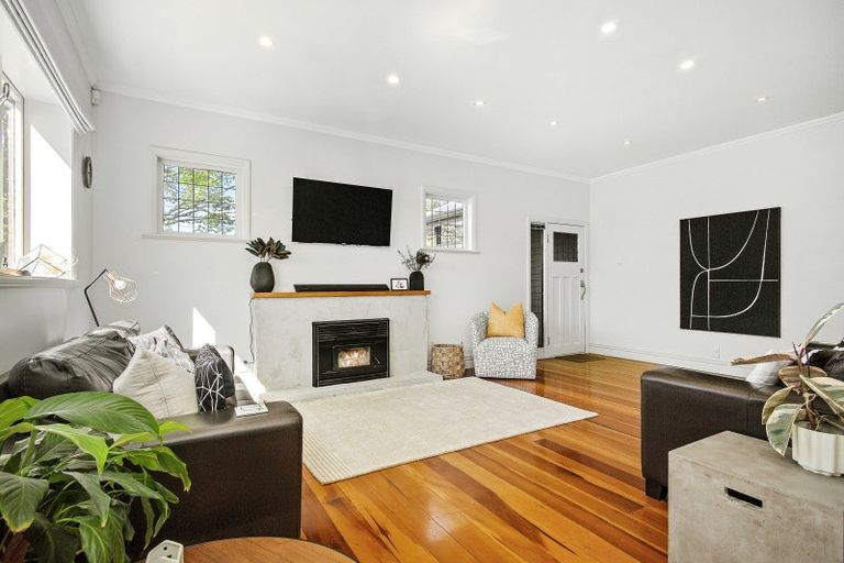 Photo of property in 63 Lane Street, Wallaceville, Upper Hutt, 5018