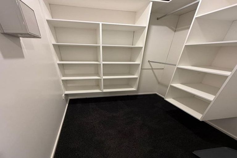 Photo of property in 52 Aspiring Avenue, Clover Park, Auckland, 2019