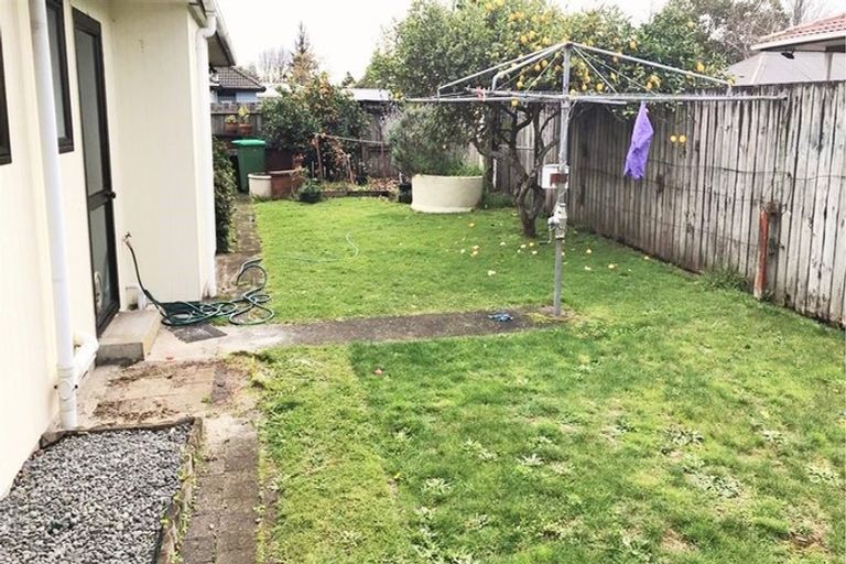 Photo of property in 4/64 Marne Road, Papakura, 2110