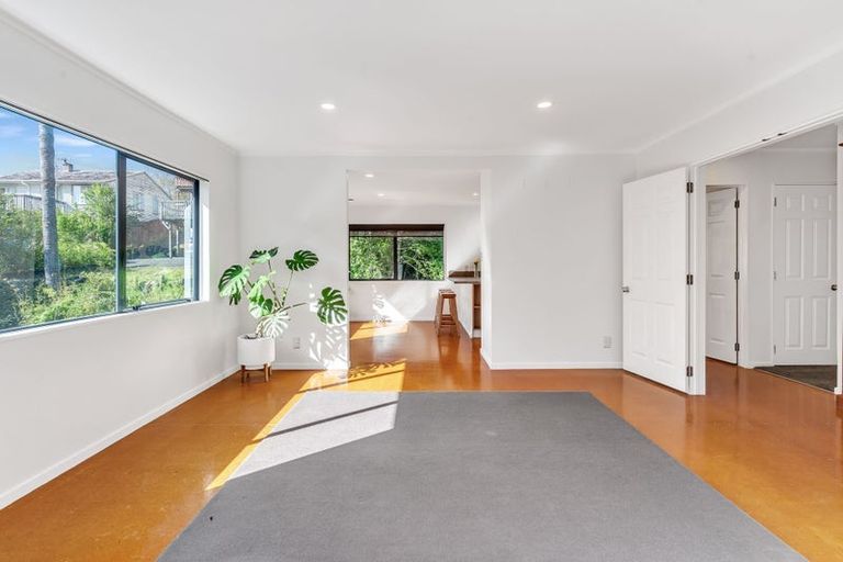 Photo of property in 3/18 Pleasant Road, Glen Eden, Auckland, 0602