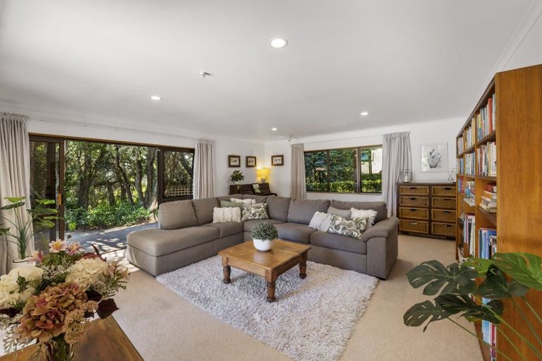 Photo of property in 12 Ridgewood Drive, Ridgewood, New Plymouth, 4371