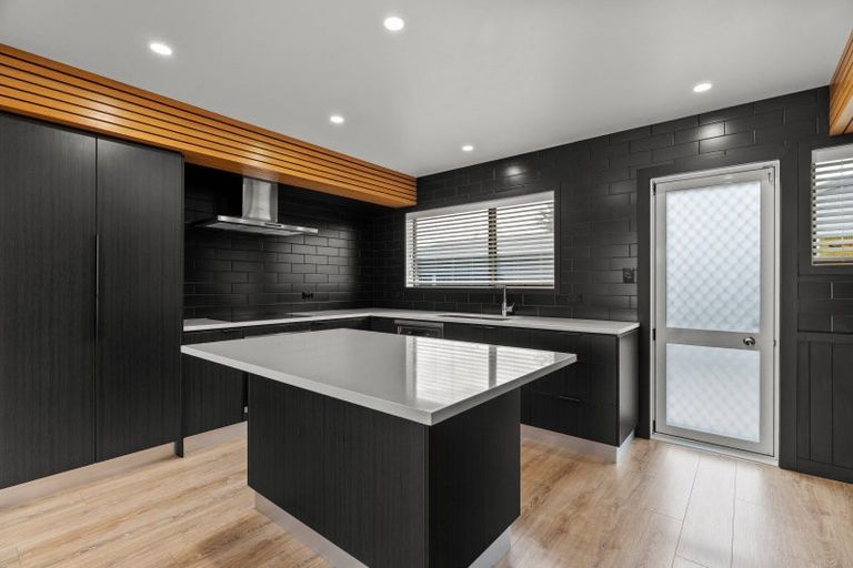 Photo of property in 22 Matipo Place, Edgecumbe, 3120