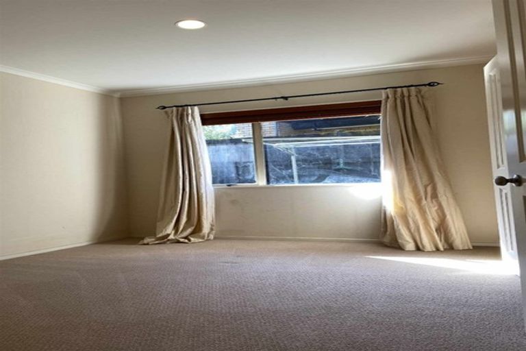 Photo of property in 15 Maybole Drive, Flat Bush, Auckland, 2016