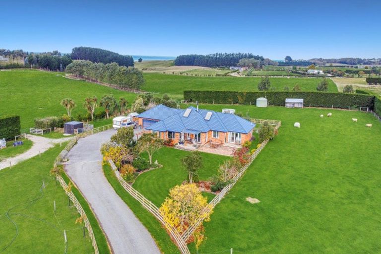 Photo of property in 203 Awamoa Road, Awamoa, Oamaru, 9492