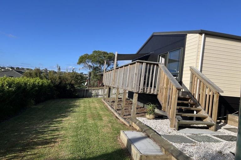 Photo of property in 46 Surf Road, Stanmore Bay, Whangaparaoa, 0932