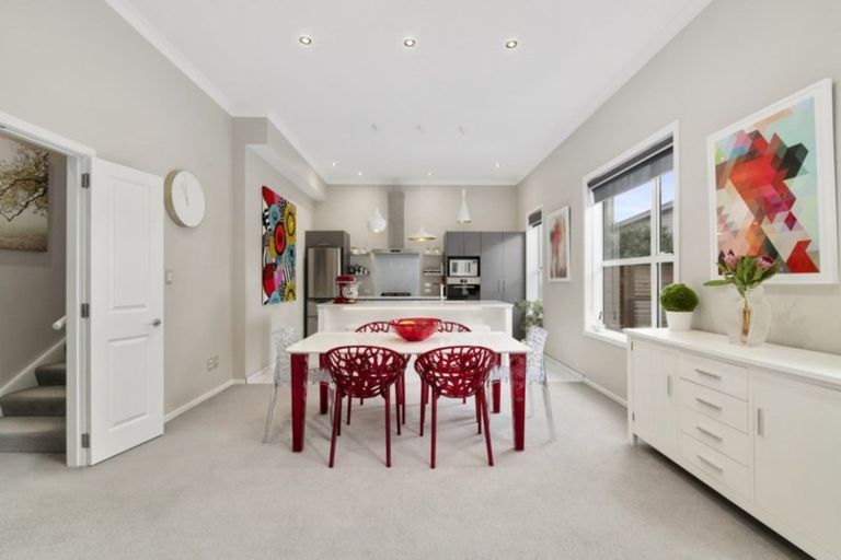 Photo of property in 54a Mandalay Terrace, Khandallah, Wellington, 6035