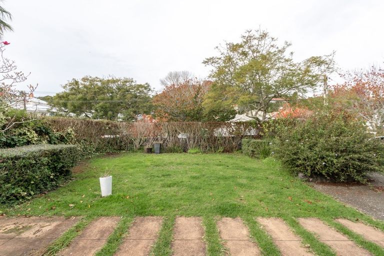 Photo of property in 45 Esplanade Road, Mount Eden, Auckland, 1024