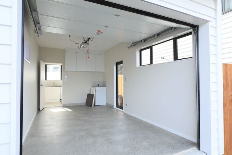 Photo of property in 4a Vanbrugh Place, Bucklands Beach, Auckland, 2014