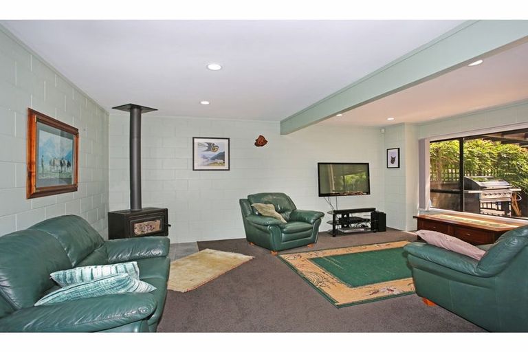 Photo of property in 41 Jack Paterson Road, Opaheke, Papakura, 2584